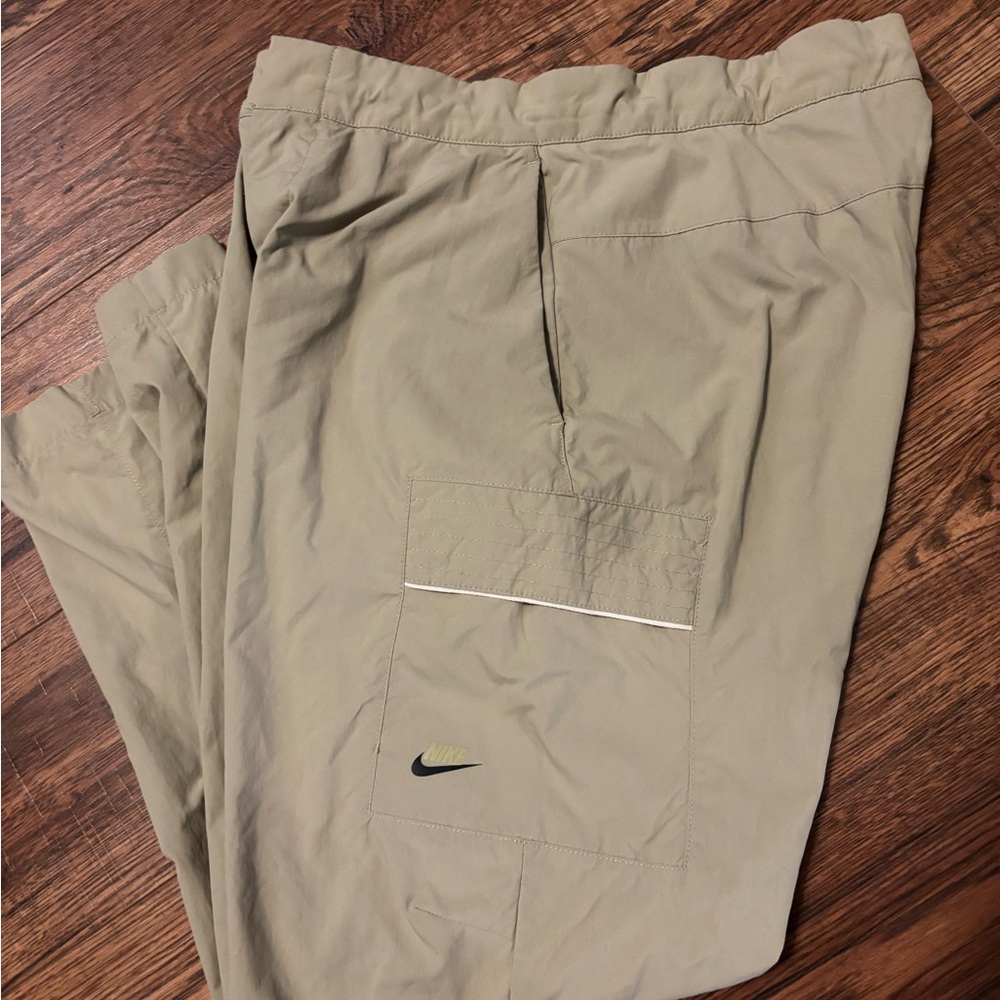 Nike Men's Beige Joggers